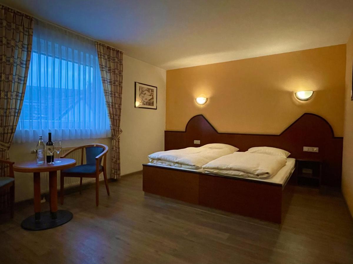 Hotel Haus Hubertus Elsdorf المظهر الخارجي الصورة