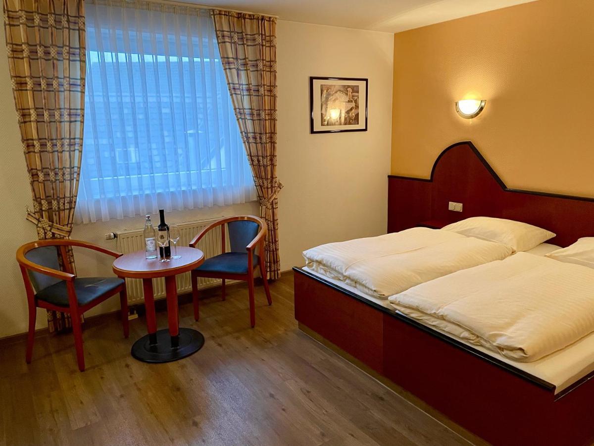 Hotel Haus Hubertus Elsdorf المظهر الخارجي الصورة