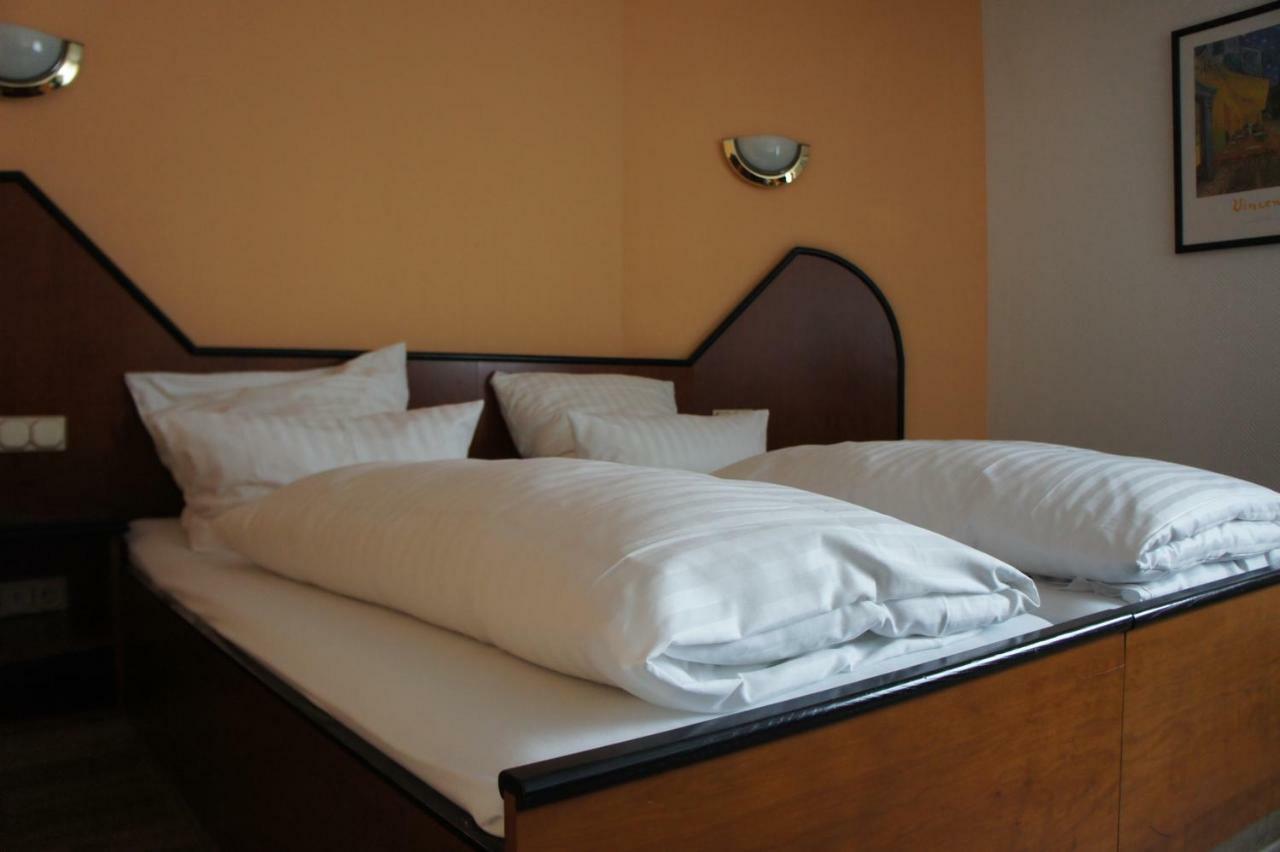 Hotel Haus Hubertus Elsdorf المظهر الخارجي الصورة